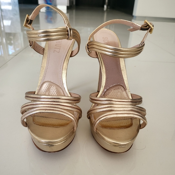 Schutz Bogga Sandal Heel in Platina, Similar to Kaila Heel - Picture 4 of 8